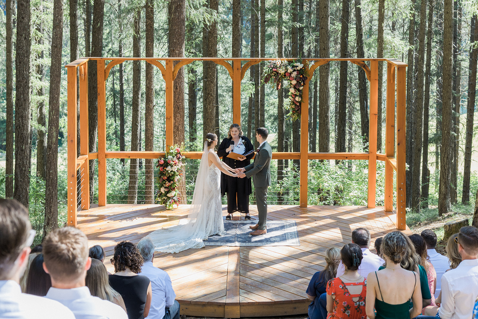 Wedding ceremony at Leavenworth wedding venue