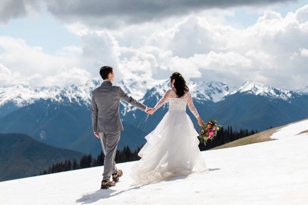 Couple at Hurricane Ridge in Washington State during a snowy elopement